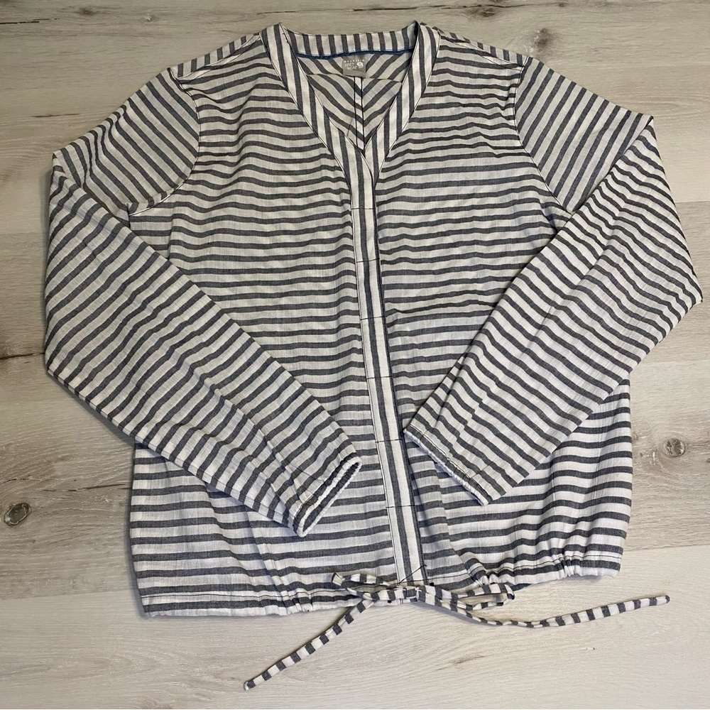 Mountain Hardware Striped Button Down Drawstring Waist Top, Gray/white, Size M